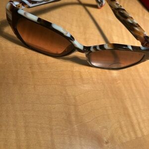 Stylish Tortoiseshell Sunglasses